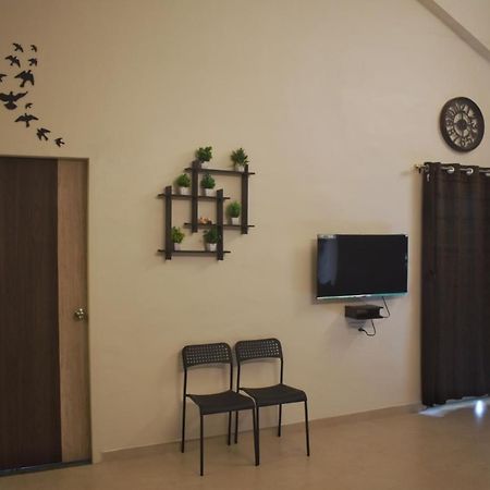 Mountainview Paradise - Cozy 1Bhk Amidst Mountains Карджат Экстерьер фото